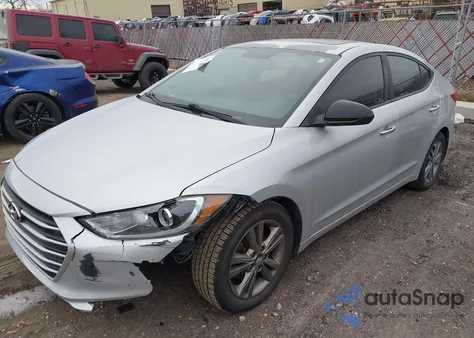 2017 Hyundai Elantra Value Edition z USA, uszkodzony, nr VIN 5NPD84LF6HH140800